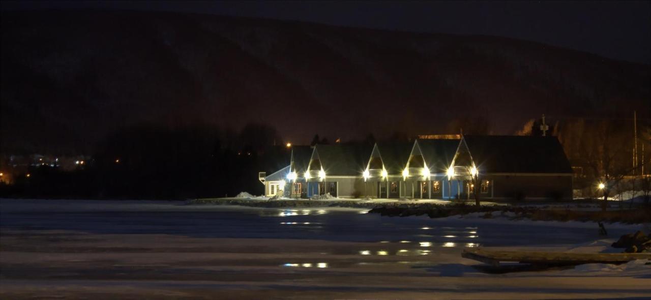 Keltic Quay Cottages & Bayfront Lodge Whycocomagh Exterior photo